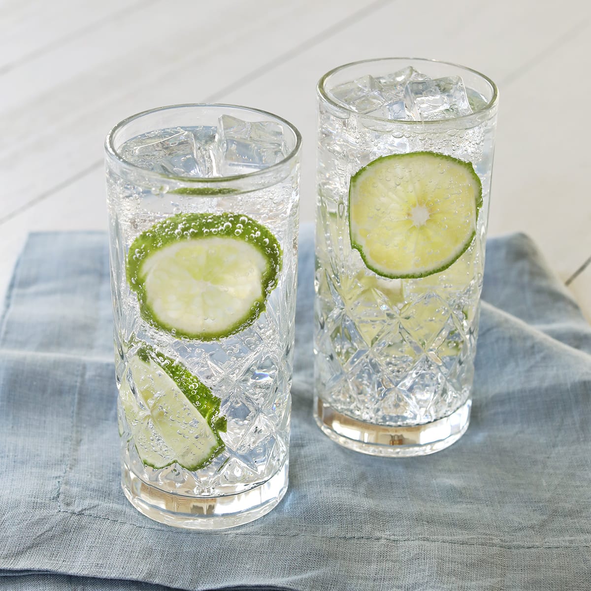 GIN & TONIC