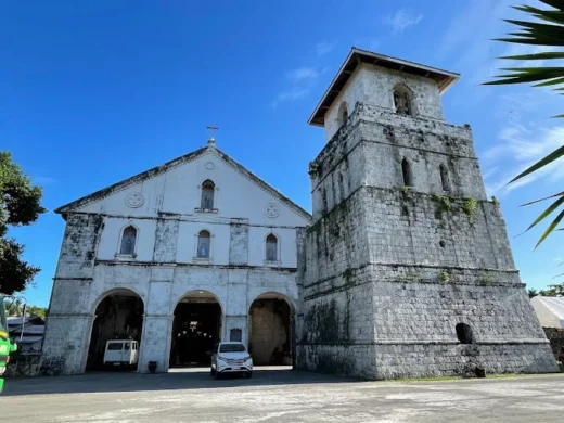 bohol-countryside-tour-baclayon-church